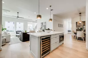 2015 Hopkins St, Houston, TX 77006 - Photo 12