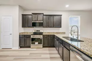 1202 Paradise Found Dr, Rosharon, TX 77583 - Photo 10