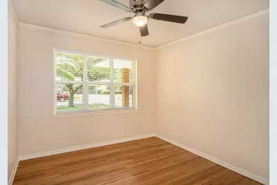 4602 Kinglet Street, Houston, TX 77035 - Photo 8