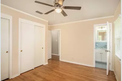 4602 Kinglet Street, Houston, TX 77035 - Photo 6