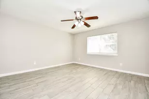 14646 Dartwood Dr, Houston, TX 77049 - Photo 14