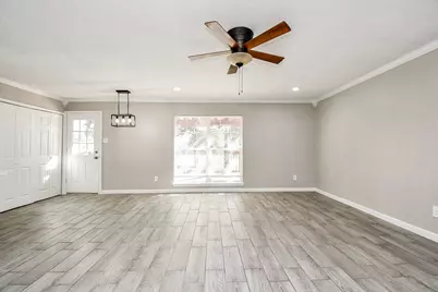 14646 Dartwood Drive, Houston, TX 77049 - Photo 10