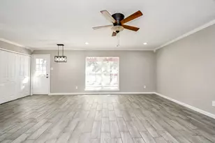 14646 Dartwood Dr, Houston, TX 77049 - Photo 10