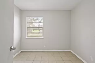 612 Marshall Rd, Angleton, TX 77515 - Photo 6