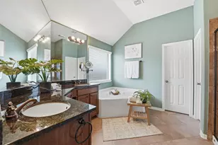 13926 Sawmill Run Ln, Houston, TX 77044 - Photo 24