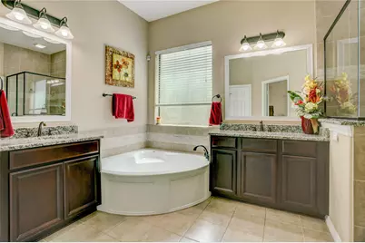 7018 Fall Creek Lane, Missouri City, TX 77459 - Photo 14