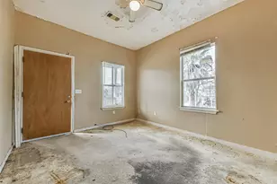 1418 30th St, Galveston, TX 77550 - Photo 4