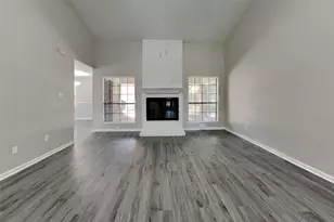 2811 Pineleaf Dr, Sugar Land, TX 77479 - Photo 2