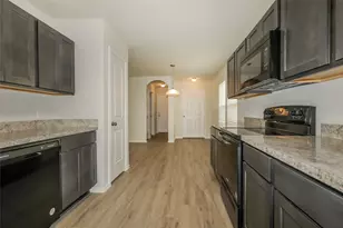 4022 Silver Ranch Rd, Houston, TX 77014 - Photo 4