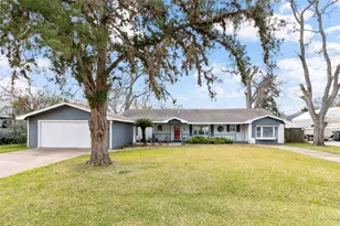 201 Southern Oaks Dr, Lake Jackson, TX 77566 - Photo 28