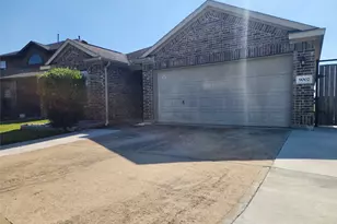 9002 St Laurent Ln, Houston, TX 77044 - Photo 4