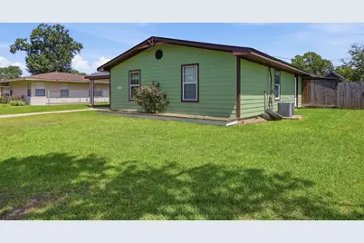 410 Crepe Myrtle Avenue, Orange, TX 77630 - Photo 2