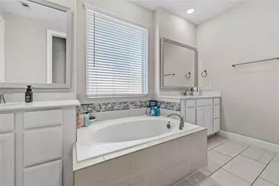 13814 Evert Court, Mont Belvieu, TX 77523 - Photo 22