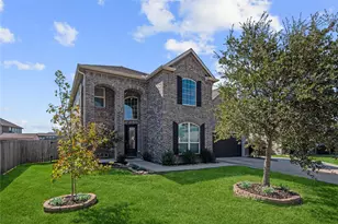 13814 Evert Ct, Mont Belvieu, TX 77523 - Photo 1