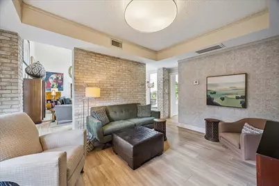 9623 Longmont Drive, Houston, TX 77063 - Photo 20