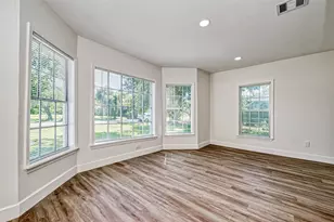 5609 Denmark St, Houston, TX 77028 - Photo 4