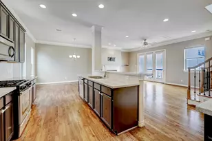 8906 Lakeshore Bend Dr, Houston, TX 77080 - Photo 12