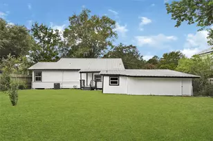 1202 N Roberson St, Conroe, TX 77301 - Photo 42