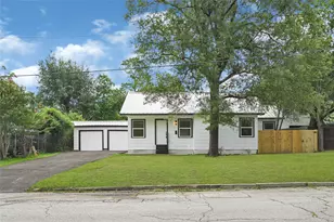 1202 N Roberson St, Conroe, TX 77301 - Photo 46