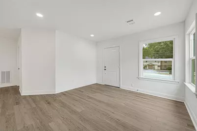 1202 N Roberson Street, Conroe, TX 77301 - Photo 6