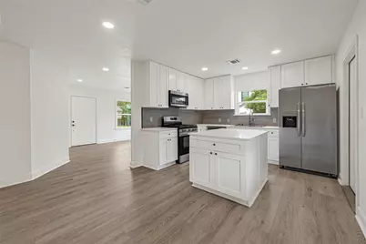 1202 N Roberson Street, Conroe, TX 77301 - Photo 10