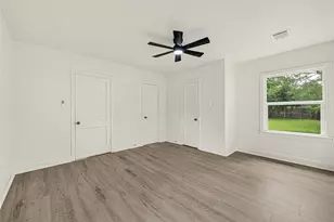 1202 N Roberson St, Conroe, TX 77301 - Photo 20