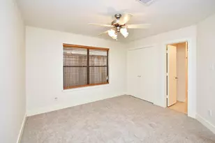 223 W 26th St, Houston, TX 77008 - Photo 6