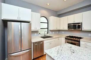 223 W 26th St, Houston, TX 77008 - Photo 14