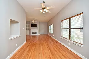 223 W 26th St, Houston, TX 77008 - Photo 26