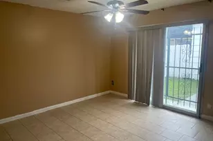 6989 Chasewood Dr, Houston, TX 77489 - Photo 6