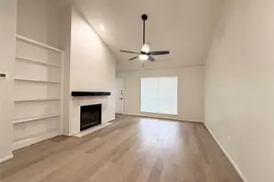 1860 White Oak Dr, Houston, TX 77009 - Photo 8
