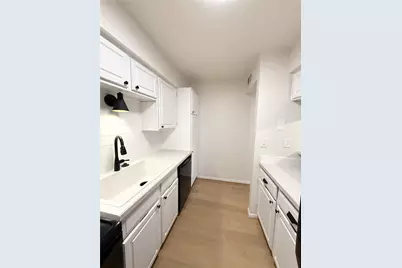 1860 White Oak Drive #376, Houston, TX 77009 - Photo 14