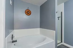 2304 Caroline St, Dickinson, TX 77539 - Photo 14