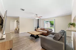 10820 Longleaf Dr, Conroe, TX 77385 - Photo 14
