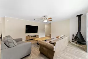 10820 Longleaf Dr, Conroe, TX 77385 - Photo 16