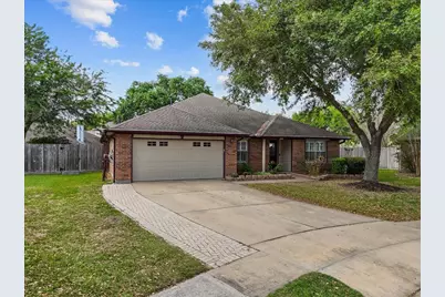 5102 Cherrywood Court, League City, TX 77573 - Photo 1