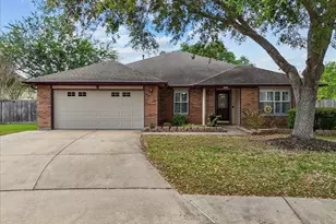5102 Cherrywood Ct, League City, TX 77573 - Photo 1