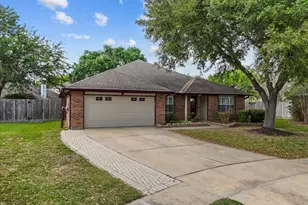 5102 Cherrywood Ct, League City, TX 77573 - Photo 2