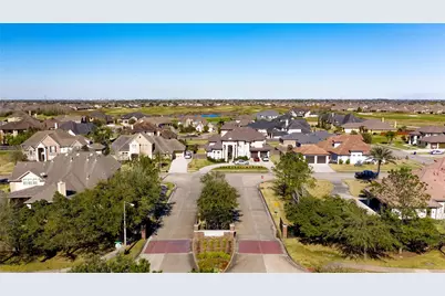 4806 Lost Creek Lane, League City, TX 77573 - Photo 2
