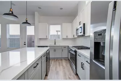 2054 Johanna Creek Drive, Houston, TX 77055 - Photo 14