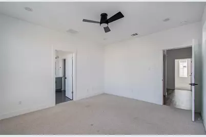 2054 Johanna Creek Drive, Houston, TX 77055 - Photo 18