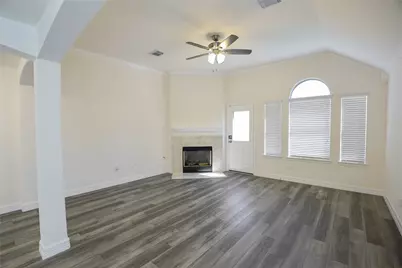 4011 Hawthorne Glen Court, Fresno, TX 77545 - Photo 6