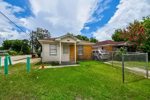 7523 La Salette St, Houston, TX 77021 - Photo 8