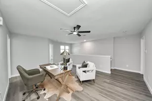 1718 Peyton Circle Court, Houston, TX 77049 - Photo 16