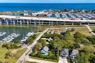 180 Grove Rd, Kemah, TX 77565 - Photo 1