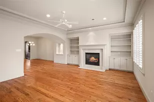 1650 Bonnie Brae St, Houston, TX 77006 - Photo 10