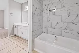 9809 Richmond Ave, Houston, TX 77042 - Photo 22
