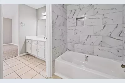 9809 Richmond Avenue #E14, Houston, TX 77042 - Photo 22