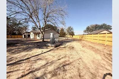 4835 County Road 380, Rosharon, TX 77583 - Photo 32