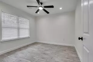 4835 County Rd 380, Rosharon, TX 77583 - Photo 16